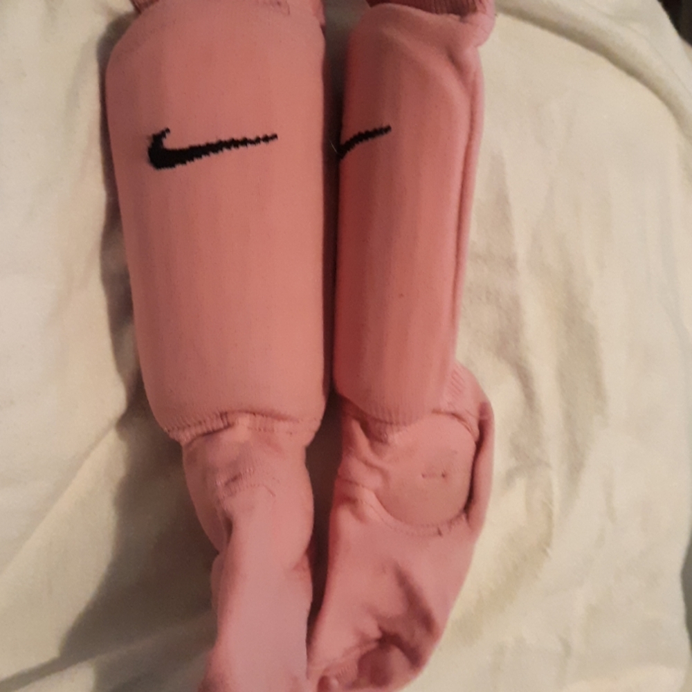 Nike youth Shin socks